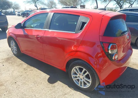 2015 Chevrolet Sonic Lt Auto z USA, uszkodzony, nr VIN 1G1JC6SB7F4127951